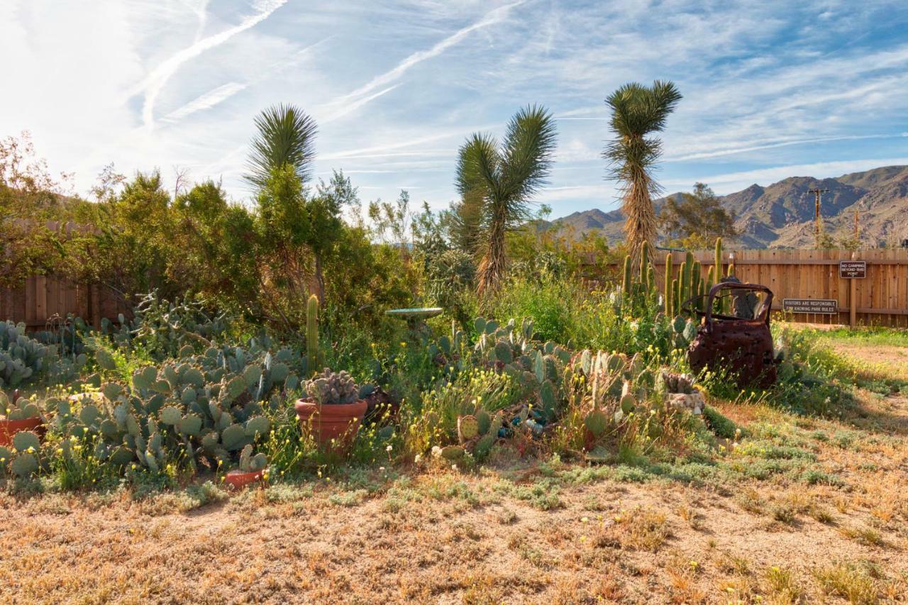 トウェンティナイン・パームズ Cactus Adobeヴィラ エクステリア 写真